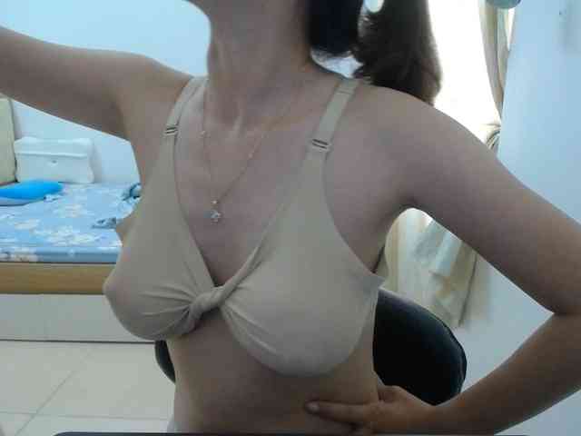 HotQueen93