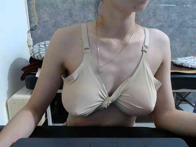 HotQueen93