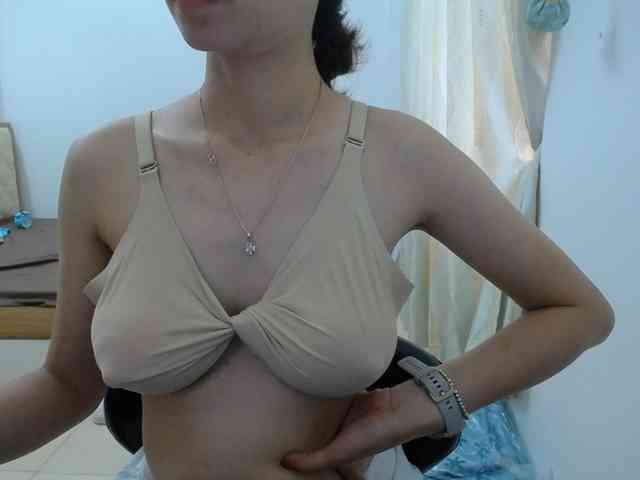 HotQueen93 webcam