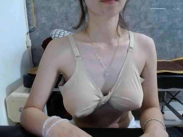 HotQueen93 webcam