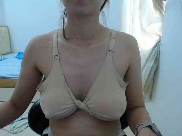 HotQueen93 webcam