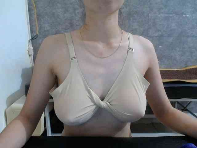 HotQueen93 webcam