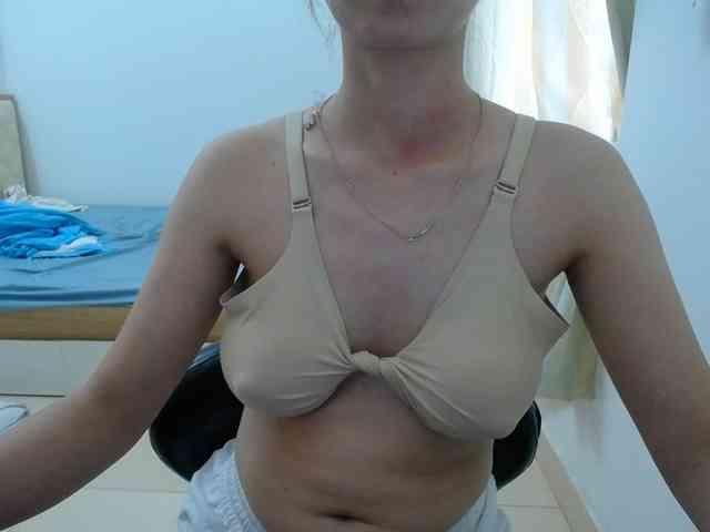HotQueen93 webcam