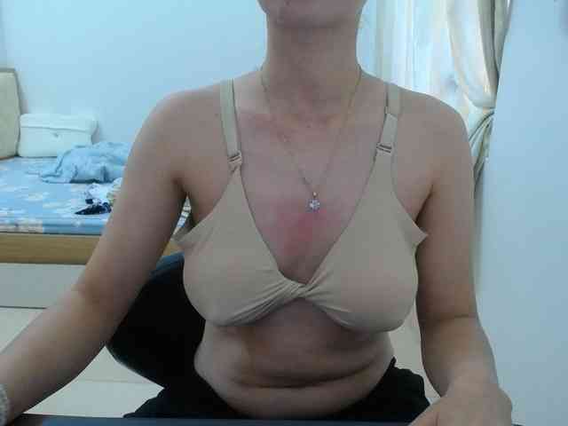 HotQueen93