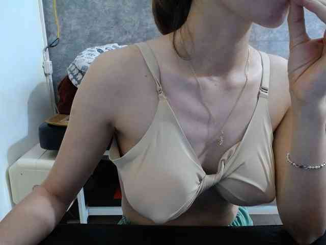 HotQueen93