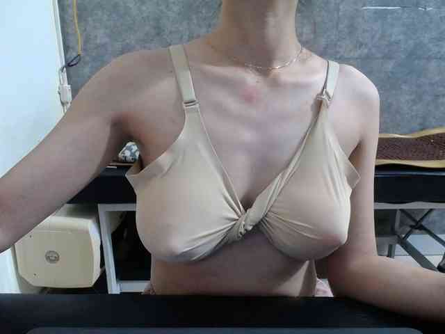 Model: HotQueen93