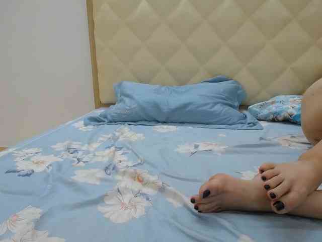 HotQueen93 webcam