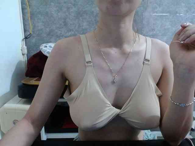 HotQueen93