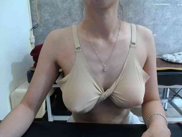 HotQueen93 webcam