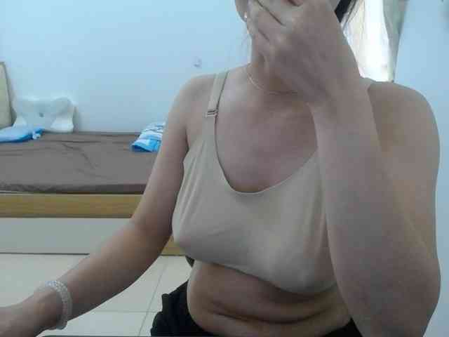 HotQueen93 HotQueen93