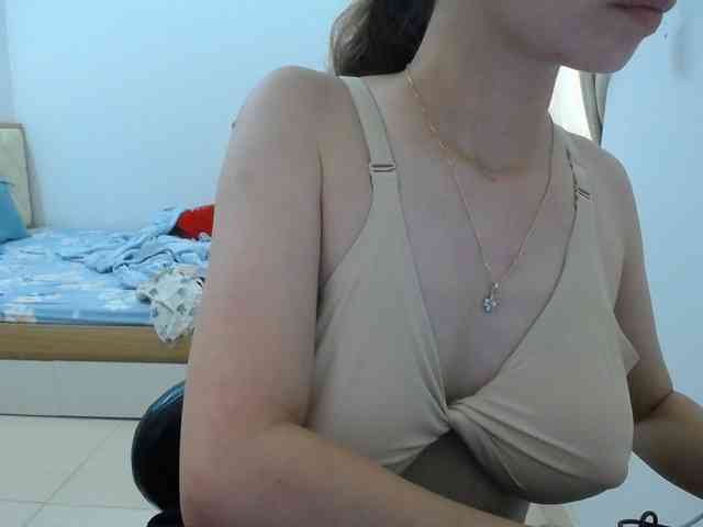 HotQueen93 HotQueen93