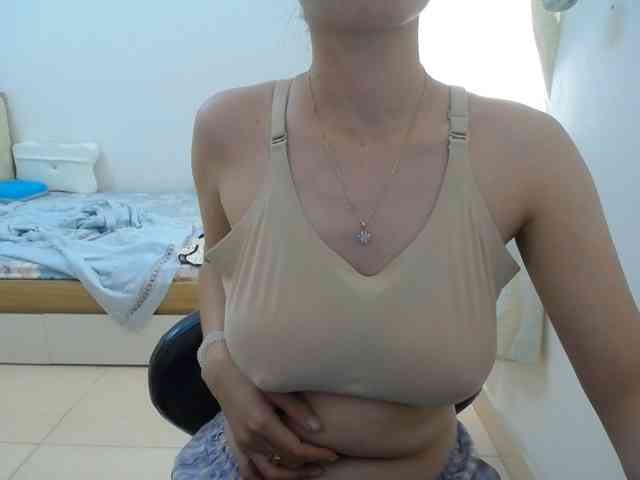 Вебкам-шоу HotQueen93