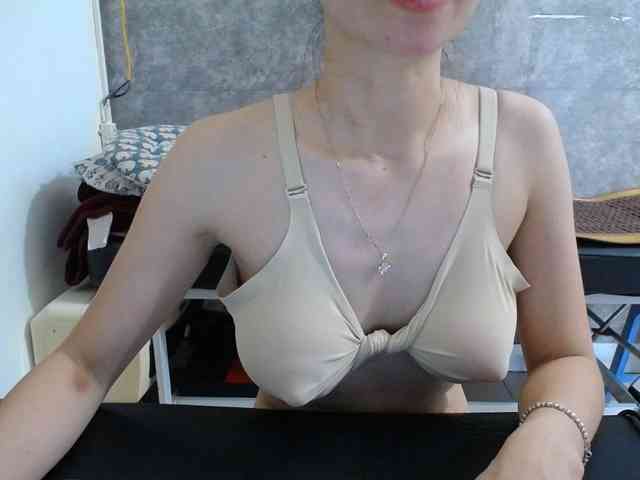 HotQueen93