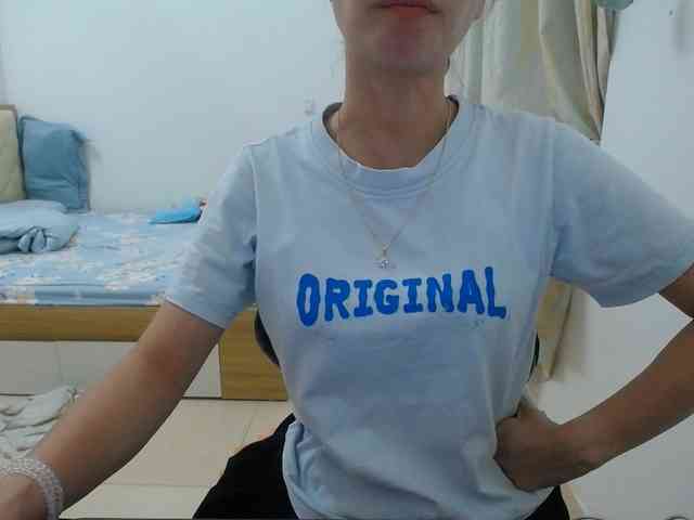 HotQueen93 webcam