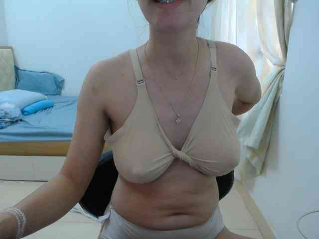 HotQueen93