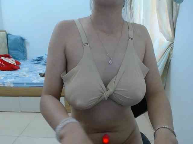 HotQueen93