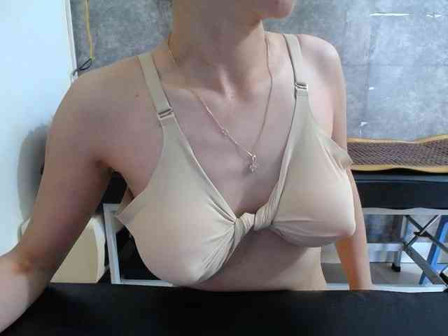 HotQueen93