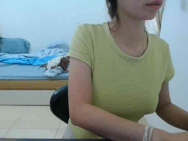 HotQueen93 webcam