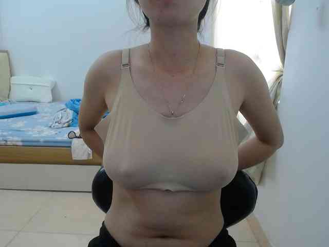 HotQueen93 webcam