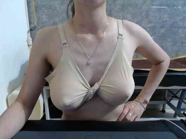 HotQueen93 webcam