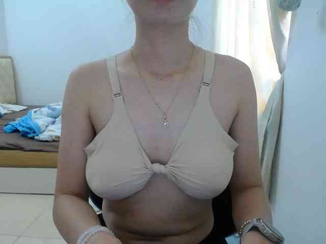 HotQueen93 HotQueen93