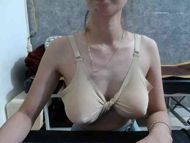HotQueen93