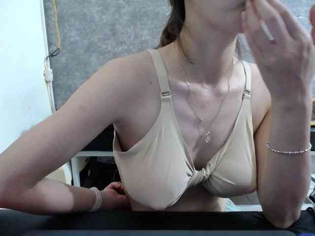 HotQueen93