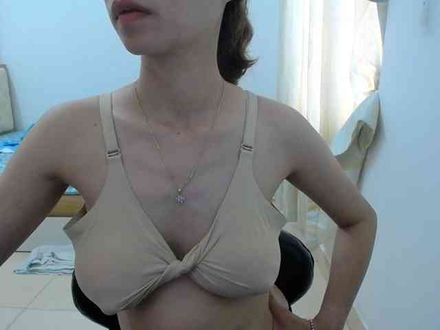 HotQueen93 webcam