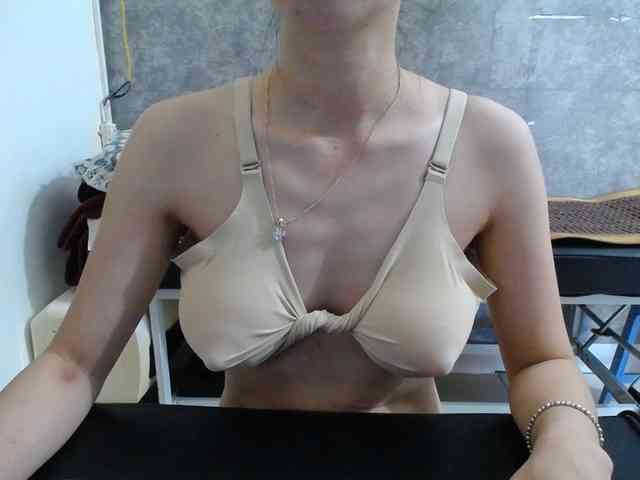 HotQueen93