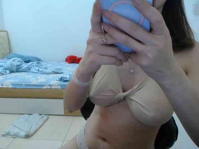 HotQueen93 HotQueen93
