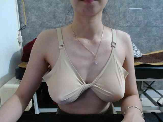 HotQueen93