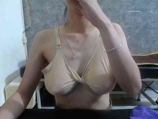 HotQueen93 HotQueen93