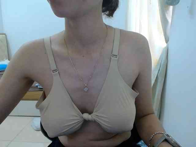 HotQueen93 webcam