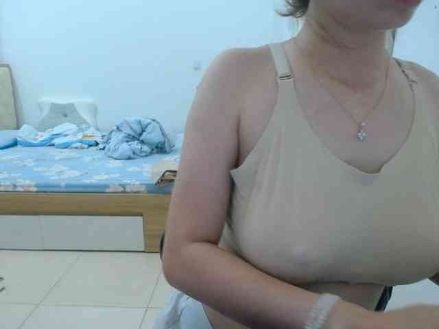 HotQueen93 webcam