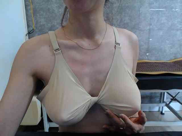 HotQueen93