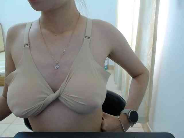 HotQueen93 webcam