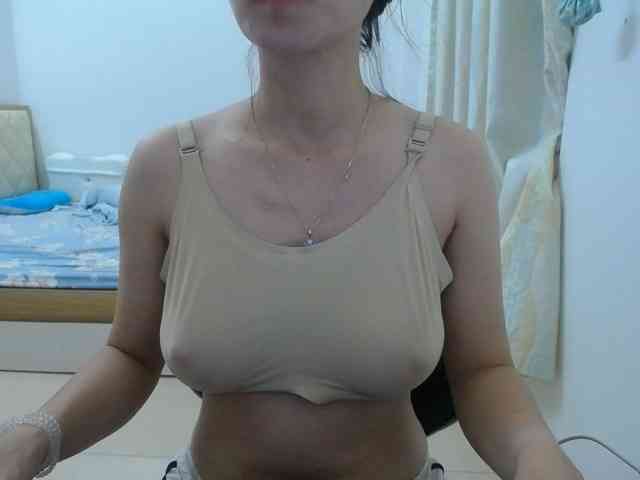 HotQueen93 webcam