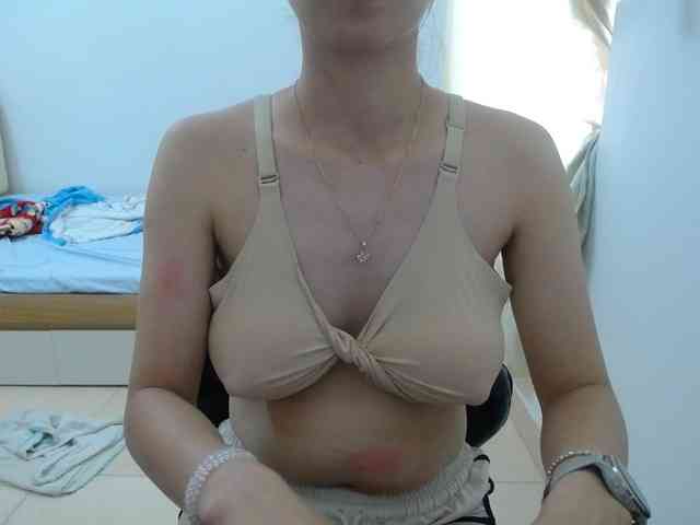 HotQueen93 HotQueen93