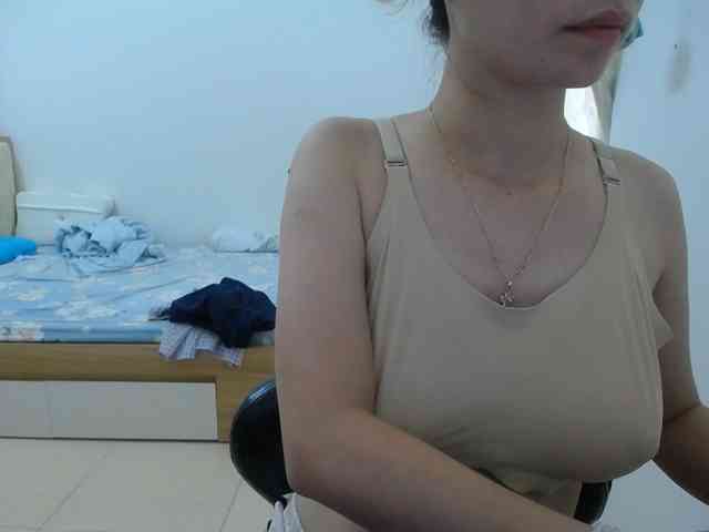 HotQueen93 webcam