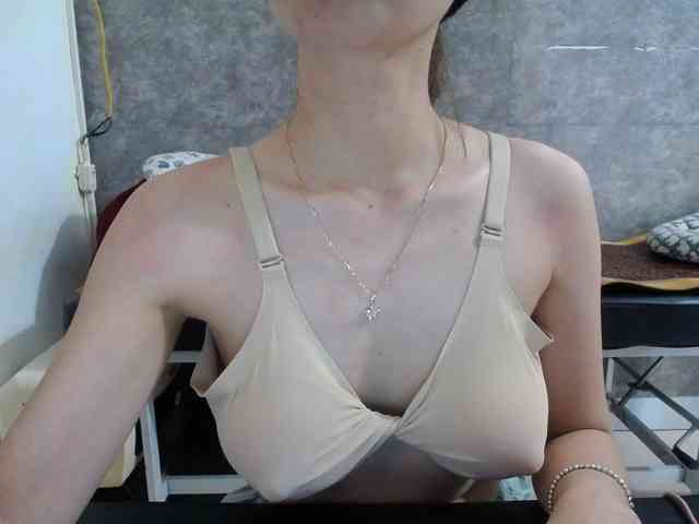 HotQueen93