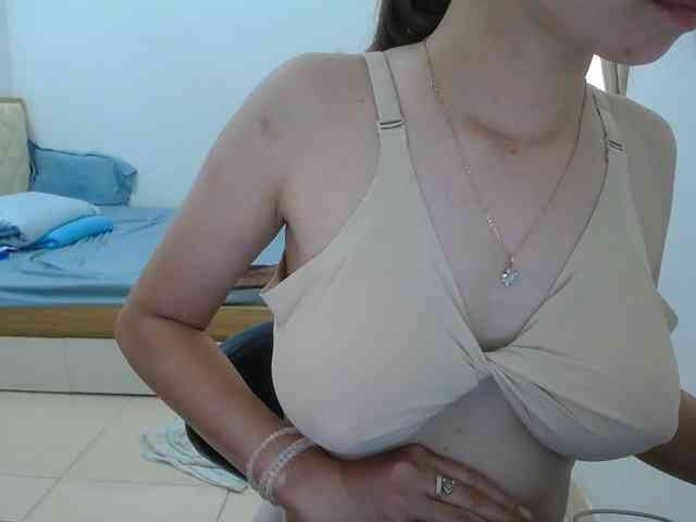 HotQueen93