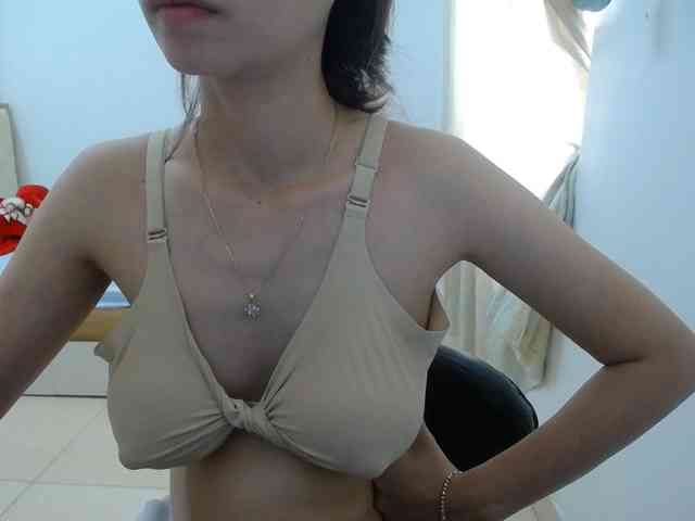HotQueen93 webcam