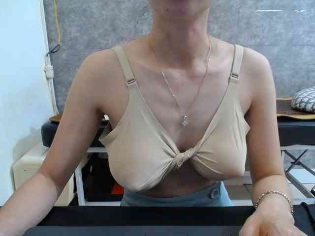 HotQueen93