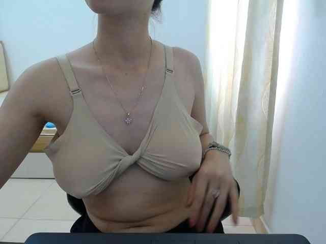 HotQueen93 HotQueen93