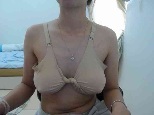 HotQueen93