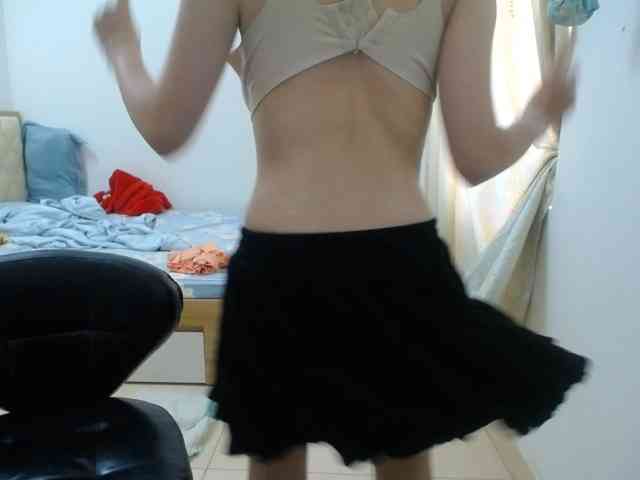 HotQueen93 webcam