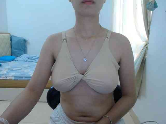 HotQueen93 webcam