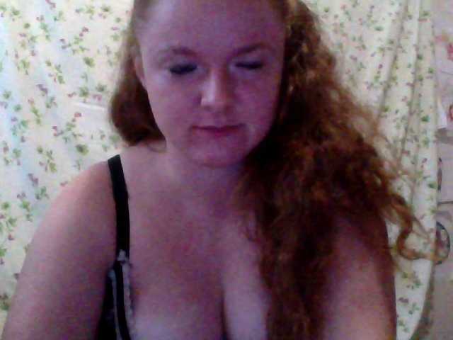 Rae-Jeannie live webcam show