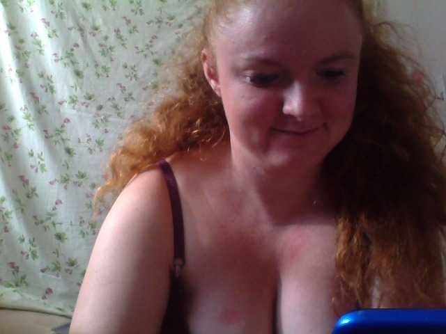 Rae-Jeannie, 27 y/o - Live Cam on BongaCams