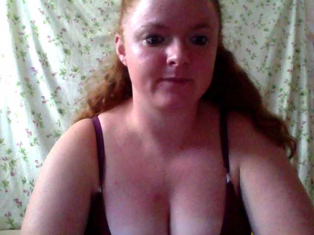 Rae-Jeannie live cam on BongaCams